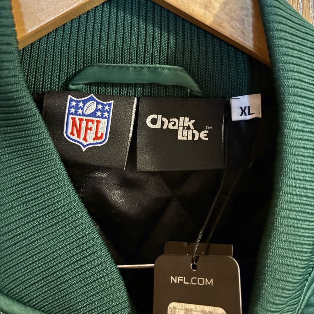 NFL Green and White Bomber Jacket with New York Jets Logo Chalk Line - Picture 3 of 9